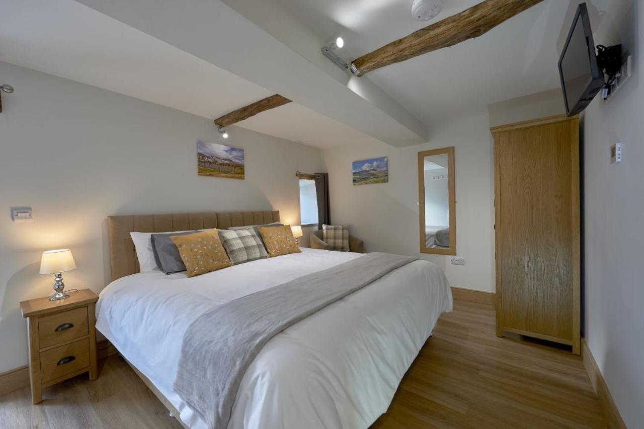 Dalecote Barn Bed & Breakfast Ingleton  Bagian luar foto